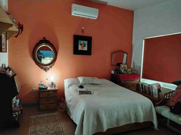 Remato Hermosa casa campirana rústica con bello jardín maduro