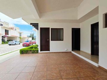 Casa en renta dentro de frac privado San Cristóbal de las Casas
