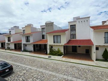 Casa en renta dentro de frac privado San Cristóbal de las Casas