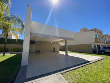 Casa en RENTA | Hacienda La Gloria