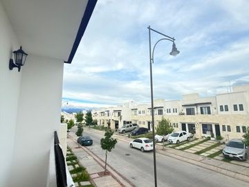 RENTA DE CASA EN CANDORA ZONA NORTE