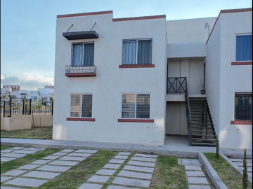 Renta de Departamento en Planta Baja | 2 Recámaras + Sala TV | Real Solare, Privada Epic