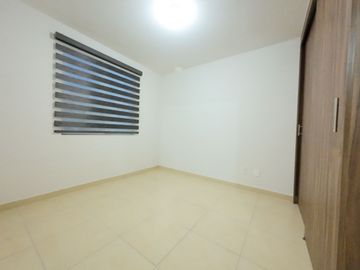 Renta de Departamento en Planta Baja | 2 Recámaras + Sala TV | Real Solare, Privada Epic