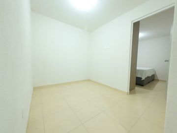 Renta de Departamento en Planta Baja | 2 Recámaras + Sala TV | Real Solare, Privada Epic