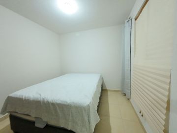 Renta de Departamento en Planta Baja | 2 Recámaras + Sala TV | Real Solare, Privada Epic