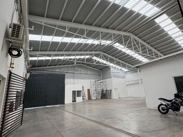 Nave Industrial EN RENTA,  EN LEÓN GUANAJUATO Acondicionada Ubicación: Col. Independencia 2015, León, Gto.