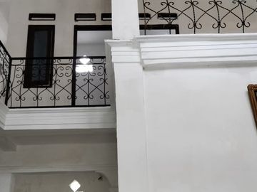 Rumah Cantik Mewah Cocok untuk Kos Kosan di Binong Curug Tangerang