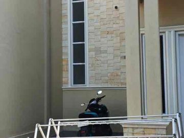 Over Kredit Rumah 2 Lantai Cilodong Dekat GDC, DP 98 Juta