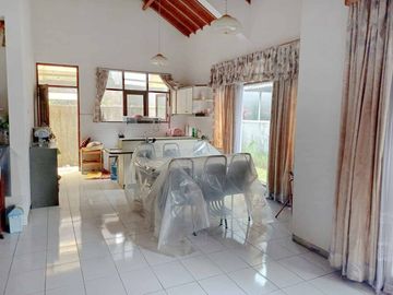 Dijual! Villa Puncak Cipanas LT 500m² LB 400m² SHM Full Furnished di Komplek Hotel Indo Alam