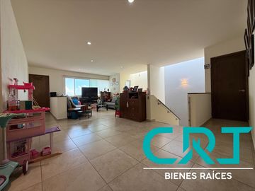 CASA EN VENTA I PORTA FONTANA I ZONA NORTE I ESPACIOS AMPLIOS I UBICACION PRIVILEGIADA A UNOS MINUTOS DE PLAZA MAYOR Y PARQUE METROPOLITANO
