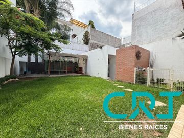 CASA EN VENTA I PORTA FONTANA I ZONA NORTE I ESPACIOS AMPLIOS I UBICACION PRIVILEGIADA A UNOS MINUTOS DE PLAZA MAYOR Y PARQUE METROPOLITANO