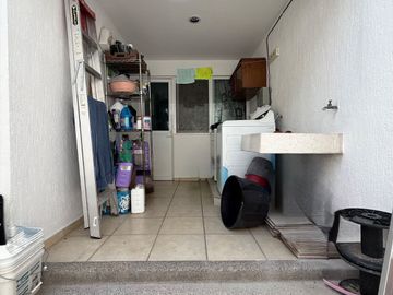 CASA EN VENTA I PORTA FONTANA I ZONA NORTE I ESPACIOS AMPLIOS I UBICACION PRIVILEGIADA A UNOS MINUTOS DE PLAZA MAYOR Y PARQUE METROPOLITANO