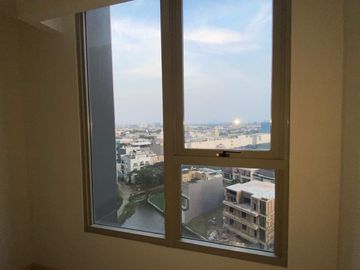 DIJUAL APARTEMEN GOLD COAST PIK 3+1 BR 113M² SEMI FURNISH VIEW CITY BISA KPA TERMURAH