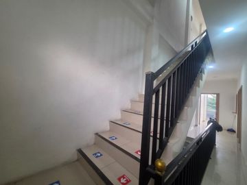 disewakan ruko strategis hadap jalan raya pondok cabe udik raya tangerang selatan