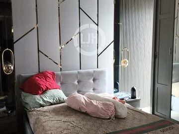 Rumah di Cluster Arana Harapan Indah Bekasi Jawa Barat Semi Furnished