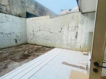 Dijual BU dan Disewakan Murah Rumah Bagus di Boulevard Grand Galaxy Bekasi