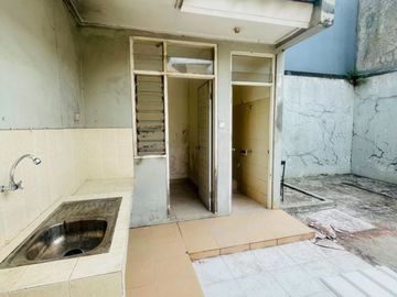 Dijual BU dan Disewakan Murah Rumah Bagus di Boulevard Grand Galaxy Bekasi