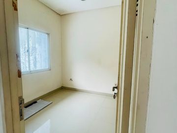 Dijual BU dan Disewakan Murah Rumah Bagus di Boulevard Grand Galaxy Bekasi