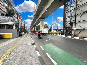 Bangunan Komersil Cocok Untuk Usaha Dan Kantor Di Fatmawati Raya