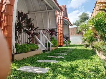 Villa Eksklusif 4 Kamar Tidur dengan Private Pool Disewakan di Munggu