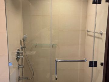 FOR LEASE and SALE: Elegant 2 Bedroom Unit in Arbor Lanes Willow Tower, Arca South, Taguig