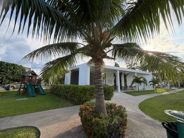 Casa Terra en Vita Residenze Cancún | Privada con Alberca y Seguridad