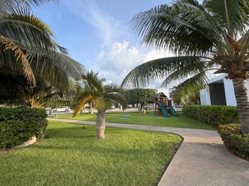 Casa Terra en Vita Residenze Cancún | Privada con Alberca y Seguridad