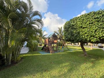 Casa Terra en Vita Residenze Cancún | Privada con Alberca y Seguridad