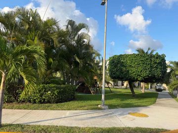 Casa Terra en Vita Residenze Cancún | Privada con Alberca y Seguridad