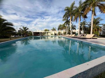 Casa Terra en Vita Residenze Cancún | Privada con Alberca y Seguridad