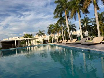 Casa Terra en Vita Residenze Cancún | Privada con Alberca y Seguridad