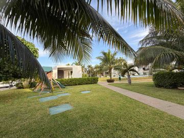 Casa Terra en Vita Residenze Cancún | Privada con Alberca y Seguridad