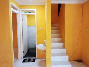 OVER KREDIT Rmh 2LT 89JT di Perum Shafa Townhouse dkt Stasiun KRL