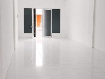 Cocok untuk Usaha & Kantor, 4,5 Lantai, Strategis