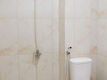 Cocok untuk Usaha & Kantor, 4,5 Lantai, Strategis