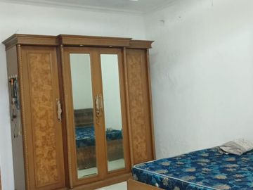 Rumah Luas dan Strategis di Taman Tridaya Indah Bekasi