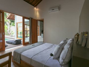 ID:H-149 Disewakan Luxury Villa Umalas Kerobokan Bali Dekat Seminyak Kuta  Denpasar Canggu
