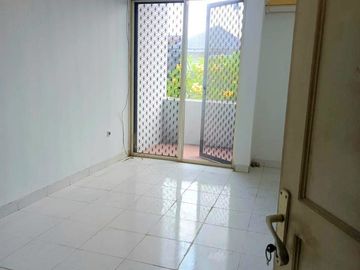 Rumah Strategis di Taman Modern Cakung – SHM & Bebas Banjir Harga 2,2 M Nego