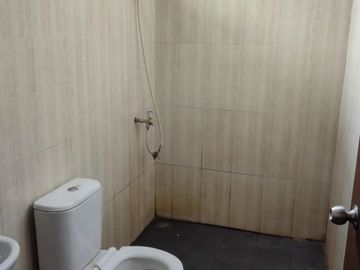 Jual Rumah 2LT Over Kredit LT120 dkt Stasiun KRL di Cibinong Bogor