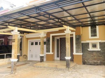 Dijual atau Disewakan Rumah Siap Huni di dalam Cluster Perumahan Raffles Hills Cibubur