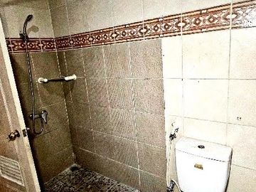Dijual atau Disewakan Rumah Siap Huni di dalam Cluster Perumahan Raffles Hills Cibubur