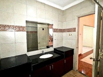 Dijual atau Disewakan Rumah Siap Huni di dalam Cluster Perumahan Raffles Hills Cibubur
