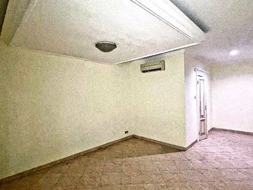 Dijual atau Disewakan Rumah Siap Huni di dalam Cluster Perumahan Raffles Hills Cibubur