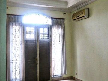 Dijual atau Disewakan Rumah Siap Huni di dalam Cluster Perumahan Raffles Hills Cibubur
