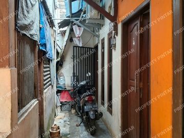 DI JUAL RUMAH MURAH MUNGIL MINIMALIS UNYU UNYU AKSES MOTOR DI KAMPUNG GEDONG PASAR REBO JAKTIM