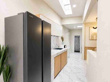 Jual Rumah Bagus Full Furnished Dekat Sekolah Negeri, Setu Tangsel, St