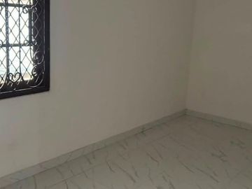 Jual Rumah Baru Renovasi di Pulo Gebang Permai Cakung, Tanah Luas 376 m², Carport Muat 4 Mobil