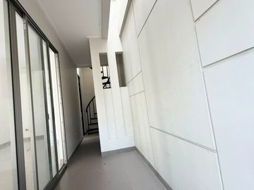 DIJUAL Brand New House di PIK2 – Posisi HOEK! 📍💎