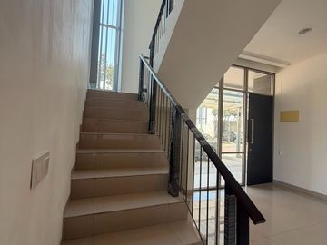 DIJUAL Brand New House di PIK2 – Posisi HOEK! 📍💎