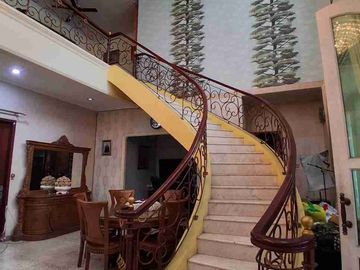 Di Jual Murah Rumah Mewah siap Huni di komplek Patra Puri Cibubur Jakarta Timur
